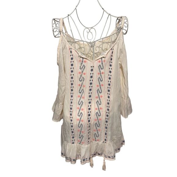 NEW WITH TAGS Exist 3/4 Sleeve Cold Shoulder Embroidered Ivory Short Women Dress - Picture 1 of 5
